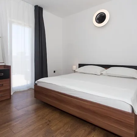 Angolo Apartment