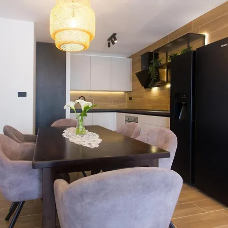 Angolo Apartment *