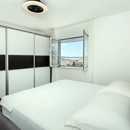 Angolo Apartment