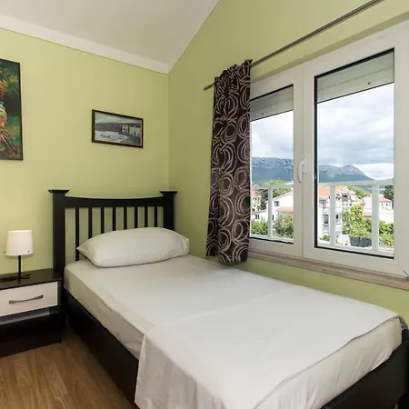 Apartamento Angolo Kaštela